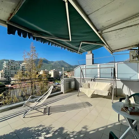 Apartment 50 Mt Dalle Spiagge, Attico Vista Mare Loano